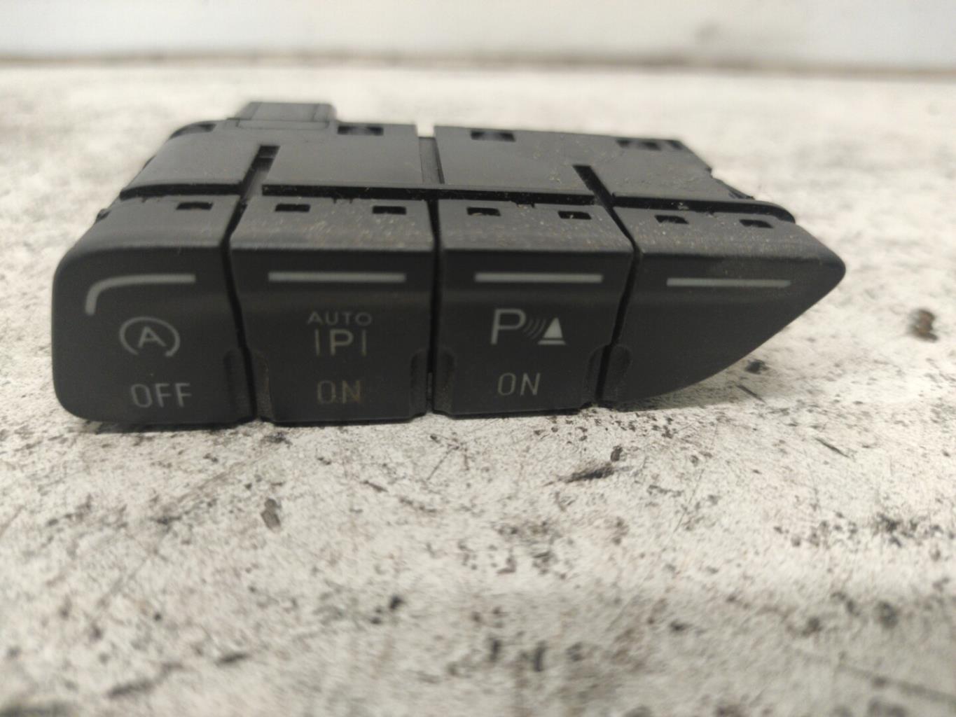 Bouton/Interrupteur FORD FOCUS 3 PHASE 1  - 1