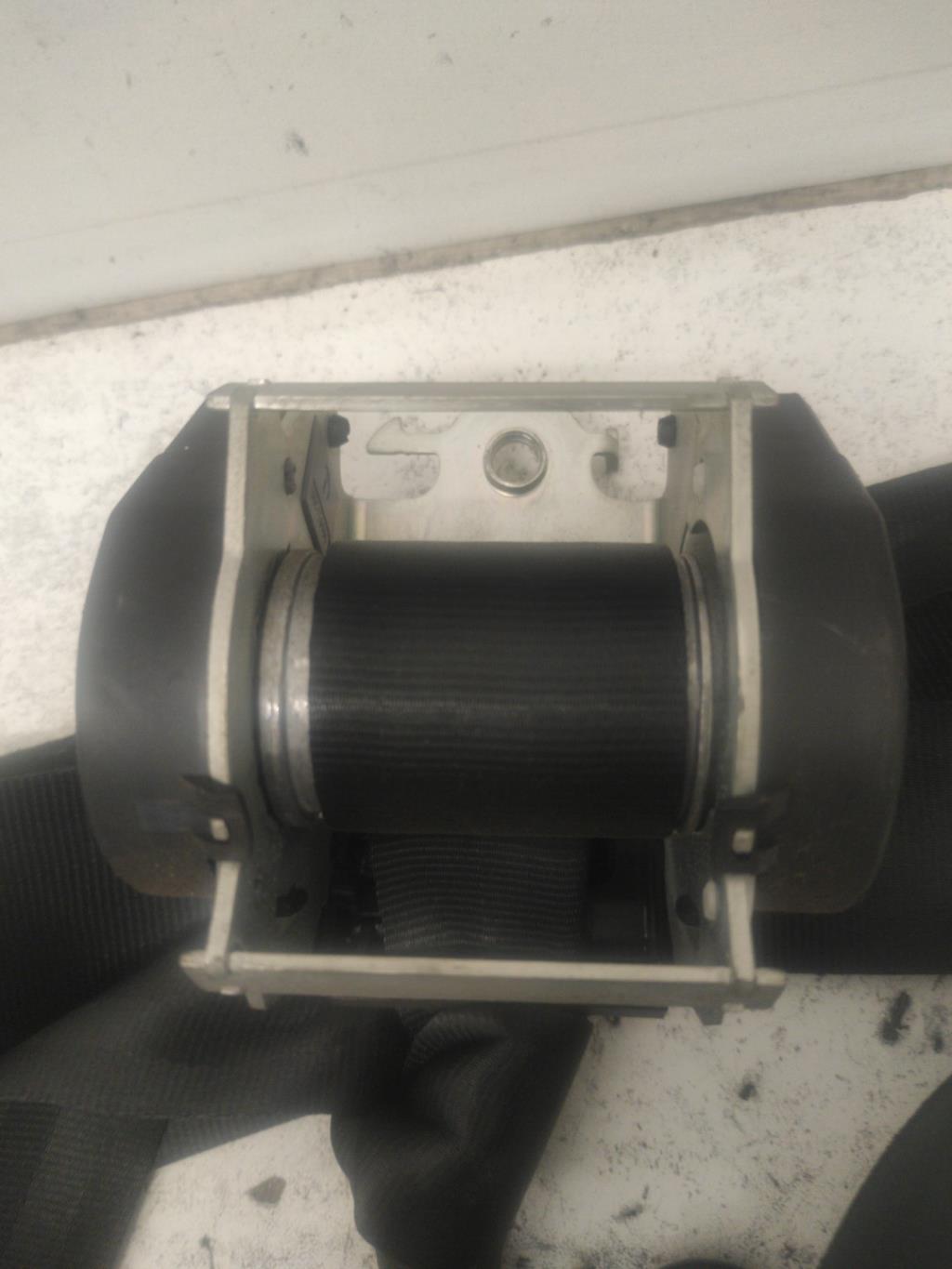 Ceinture arriere centrale DACIA SANDERO 1 Essence/GPL - 1