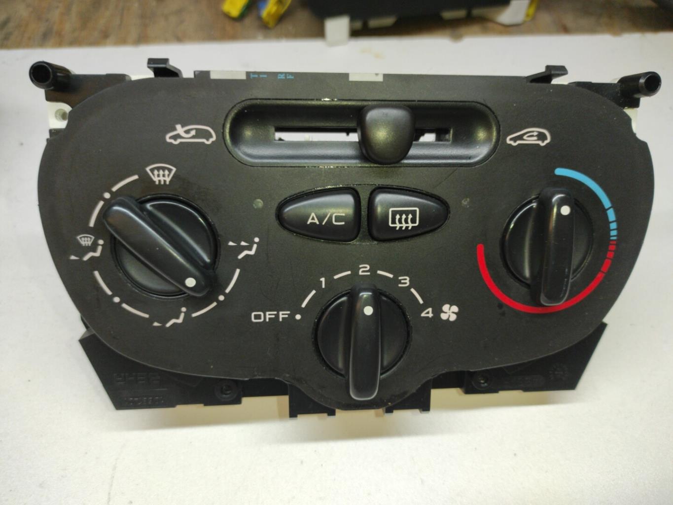 Commande chauffage PEUGEOT 206 PHASE 1 Diesel - 1