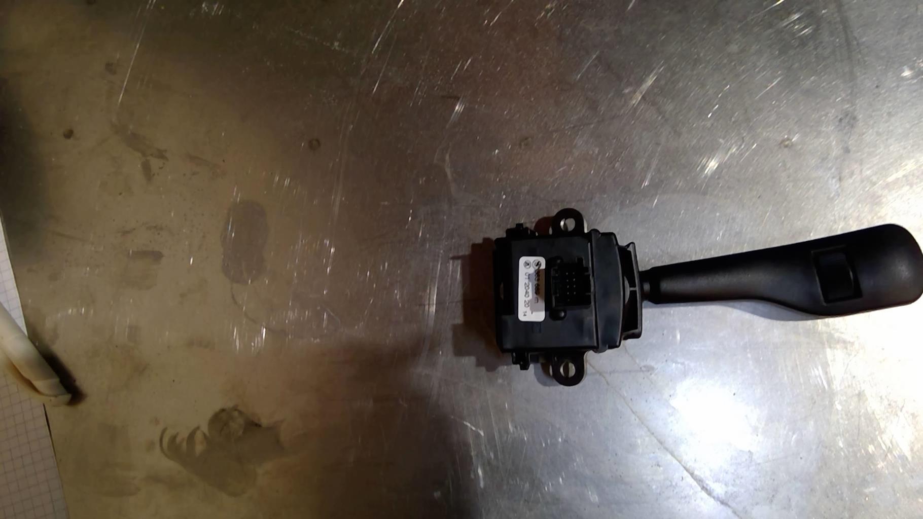 Commodo d'essuie glaces BMW X3 E83 PHASE 2 Diesel - 1
