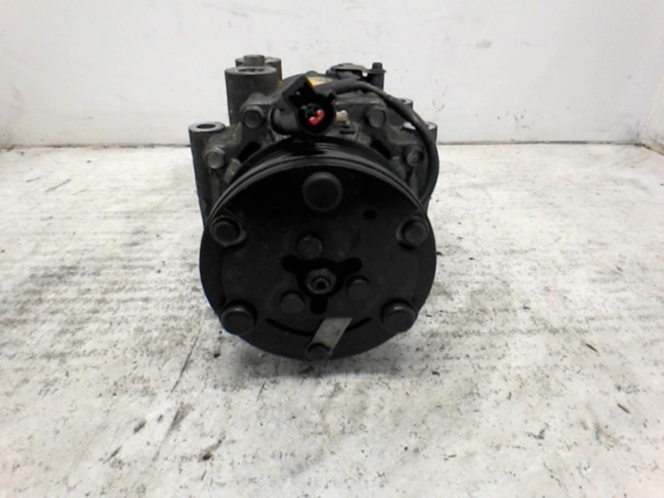 Compresseur clim FORD FIESTA 5 PHASE 1 Essence - 1