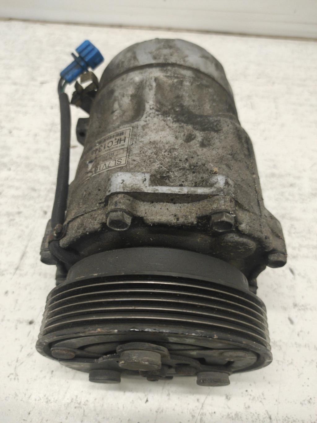 Compresseur clim VOLKSWAGEN GOLF 4 Diesel - 1