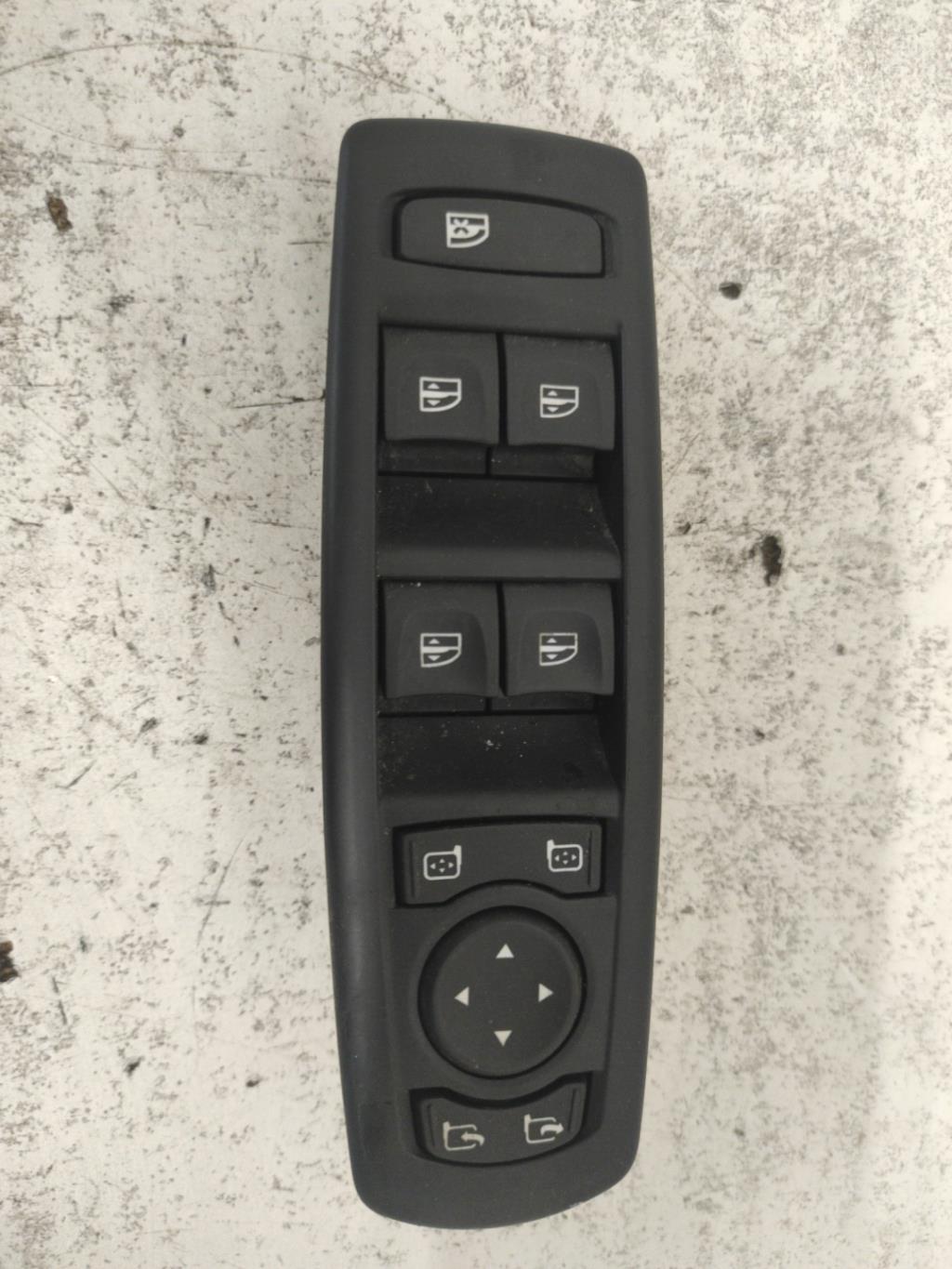 Interrupteur de leve vitre RENAULT LAGUNA 3 PHASE 2 Diesel - 1