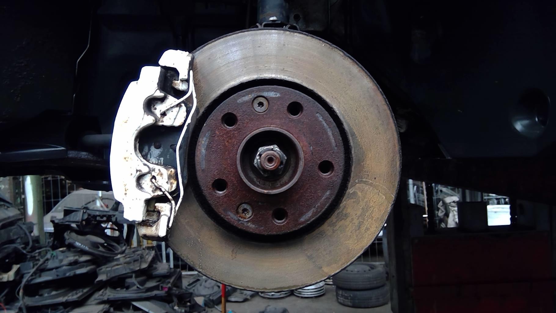 Moyeu avant gauche DACIA DUSTER 1 PHASE 1 Diesel - 1