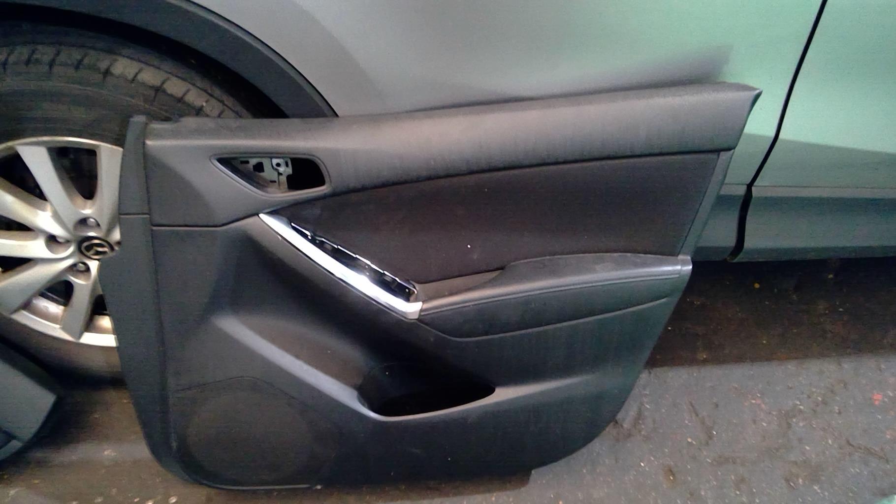 Panneau de porte avant droit MAZDA CX5 1 PHASE 1 Diesel - 1