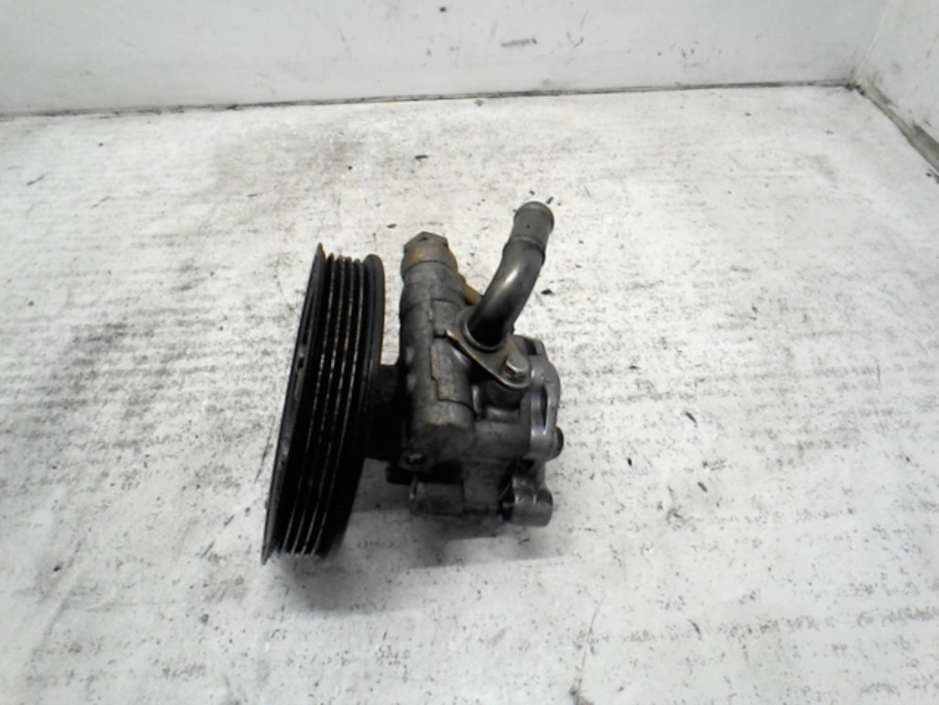 Pompe de direction VOLKSWAGEN PASSAT 4 PHASE 2 Essence - 1