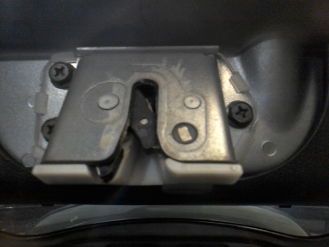 Serrure de coffre SUZUKI SWIFT 3 Essence - 1