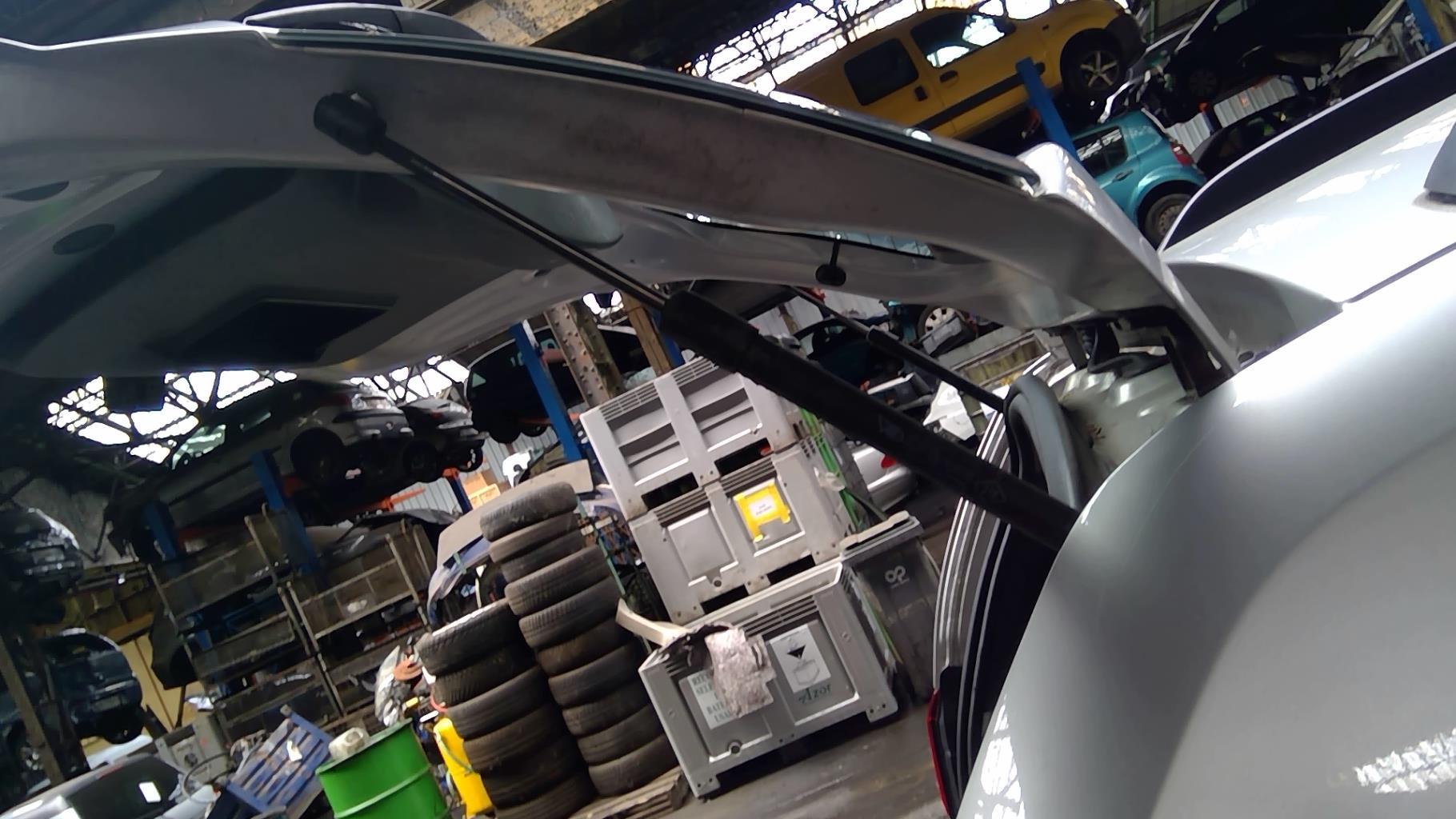 Verin de coffre DACIA DUSTER 1 PHASE 1 Diesel - 1