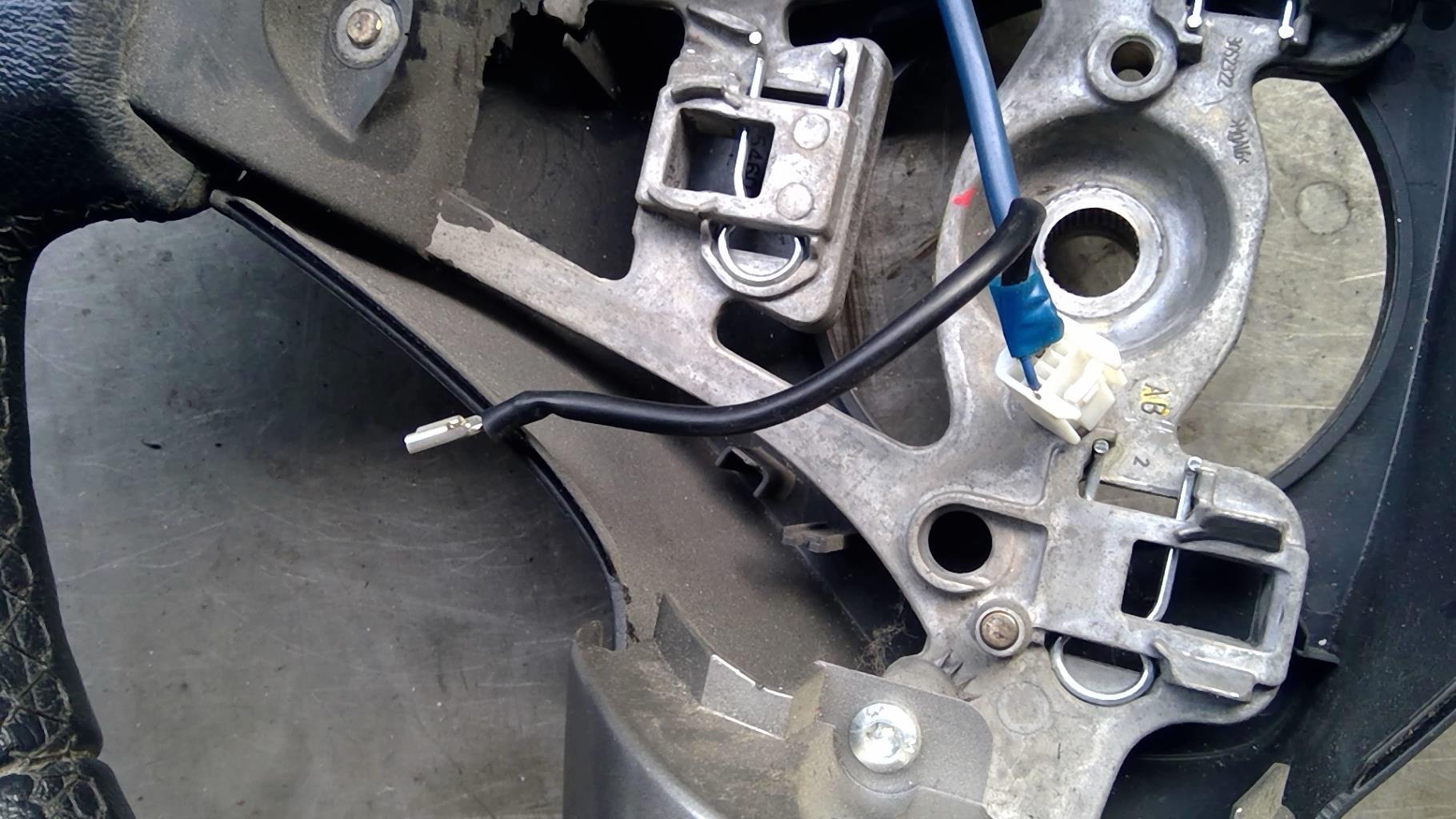 Volant TOYOTA YARIS 2 PHASE 1 Diesel - 1