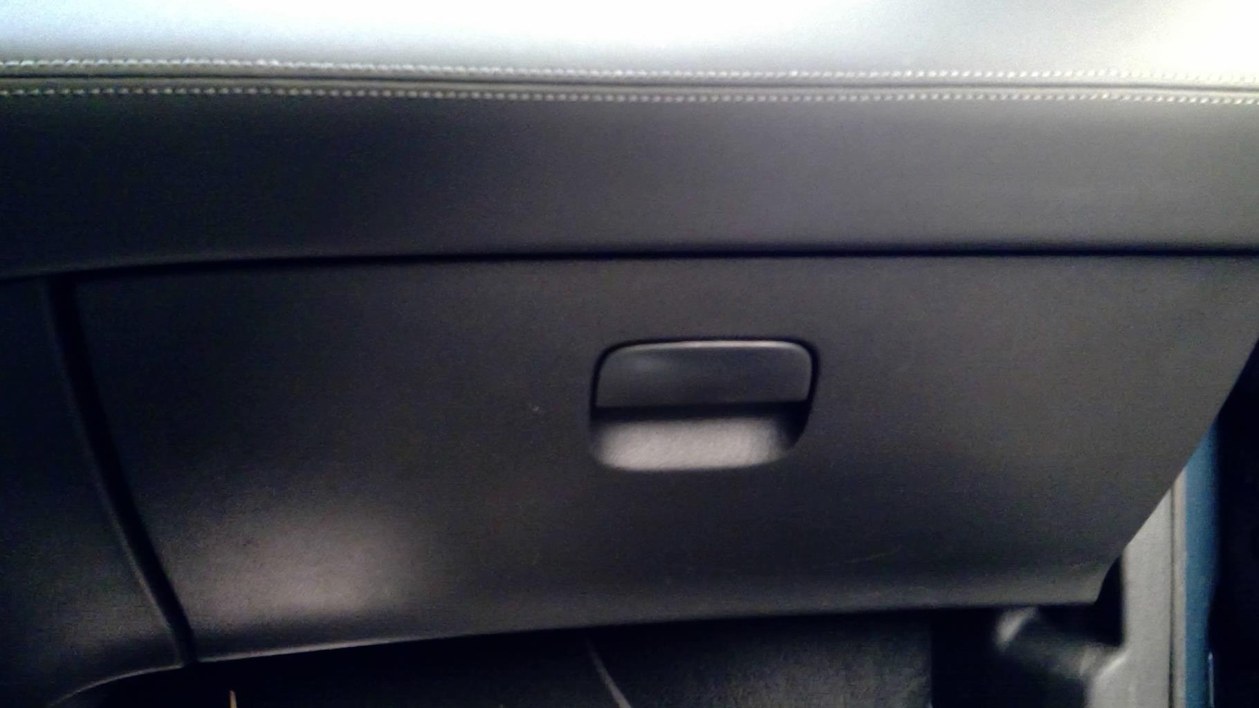 Boite a gants PEUGEOT RCZ PHASE 1 COUPE  - 1