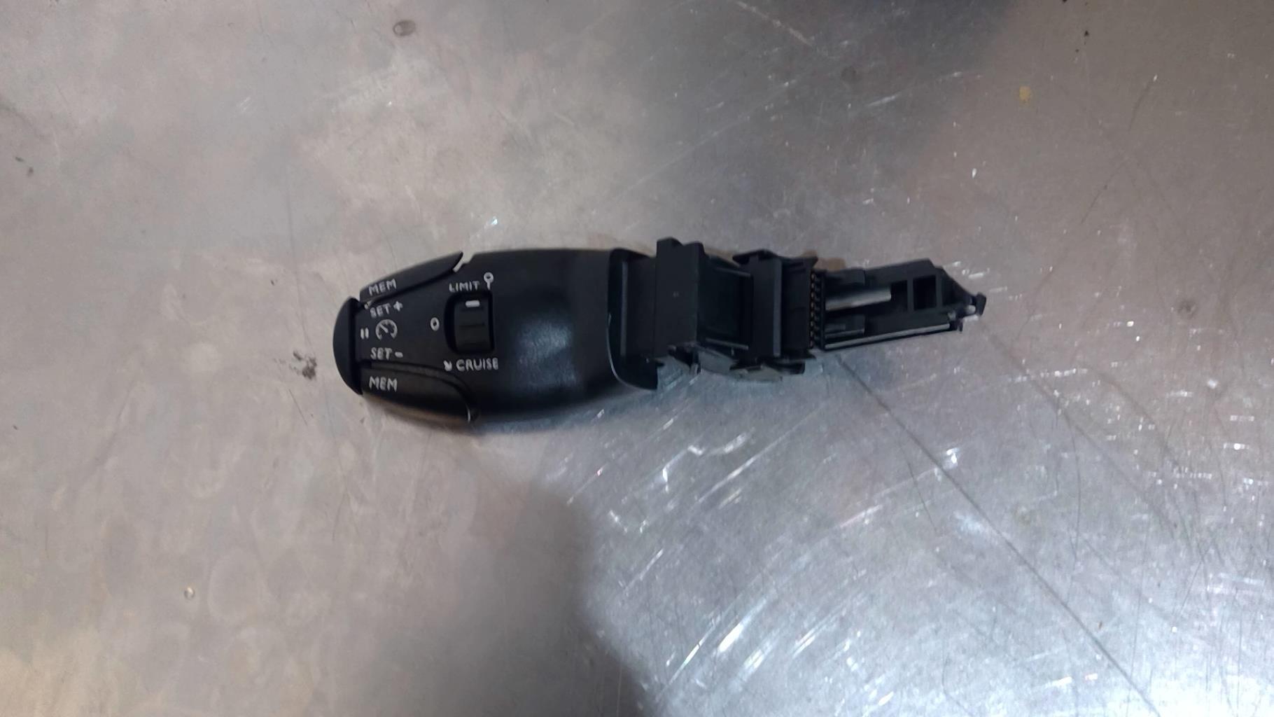 Commande regulateur vitesse PEUGEOT RIFTER Essence - 1