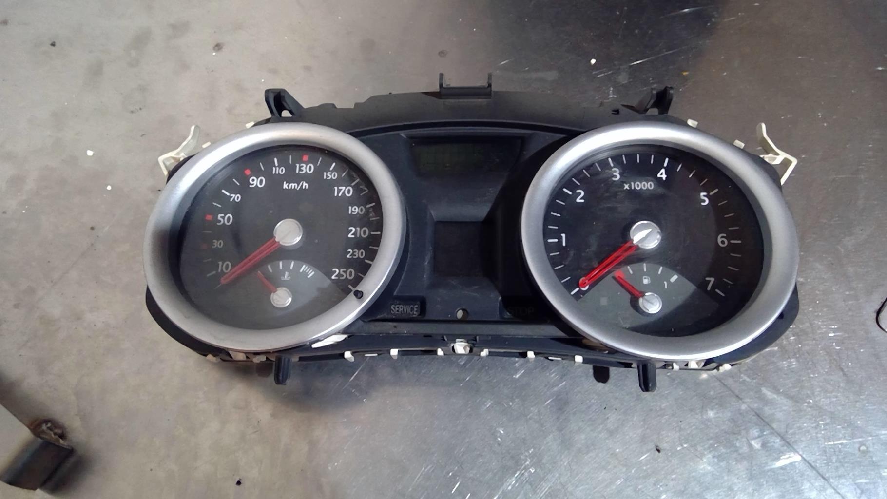 Compteur RENAULT MEGANE 2 PHASE 1 CABRIOLET Diesel - 1