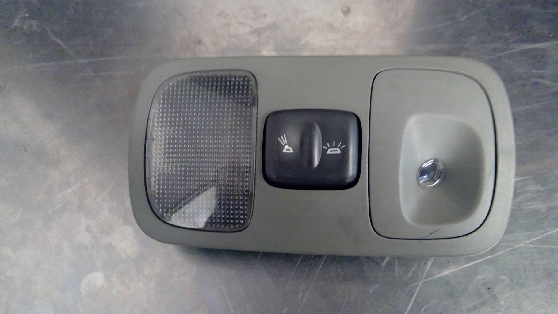 Eclairage de plafonnier RENAULT SCENIC 1 PHASE 2 Essence - 1