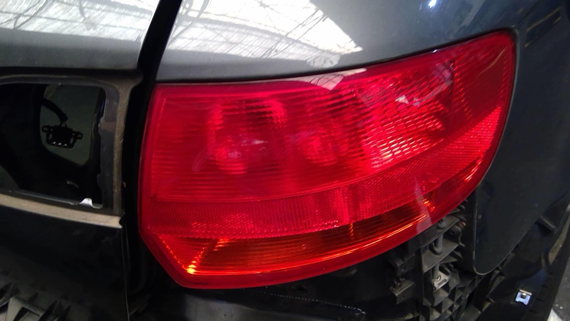 Feu arriere principal droit (feux) AUDI A3 2 SPORTBACK PHASE 1 Diesel - 1