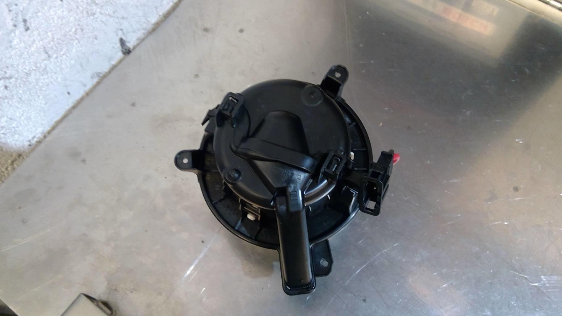 Pulseur d'air VOLKSWAGEN POLO 6 PHASE 1 Diesel - 1