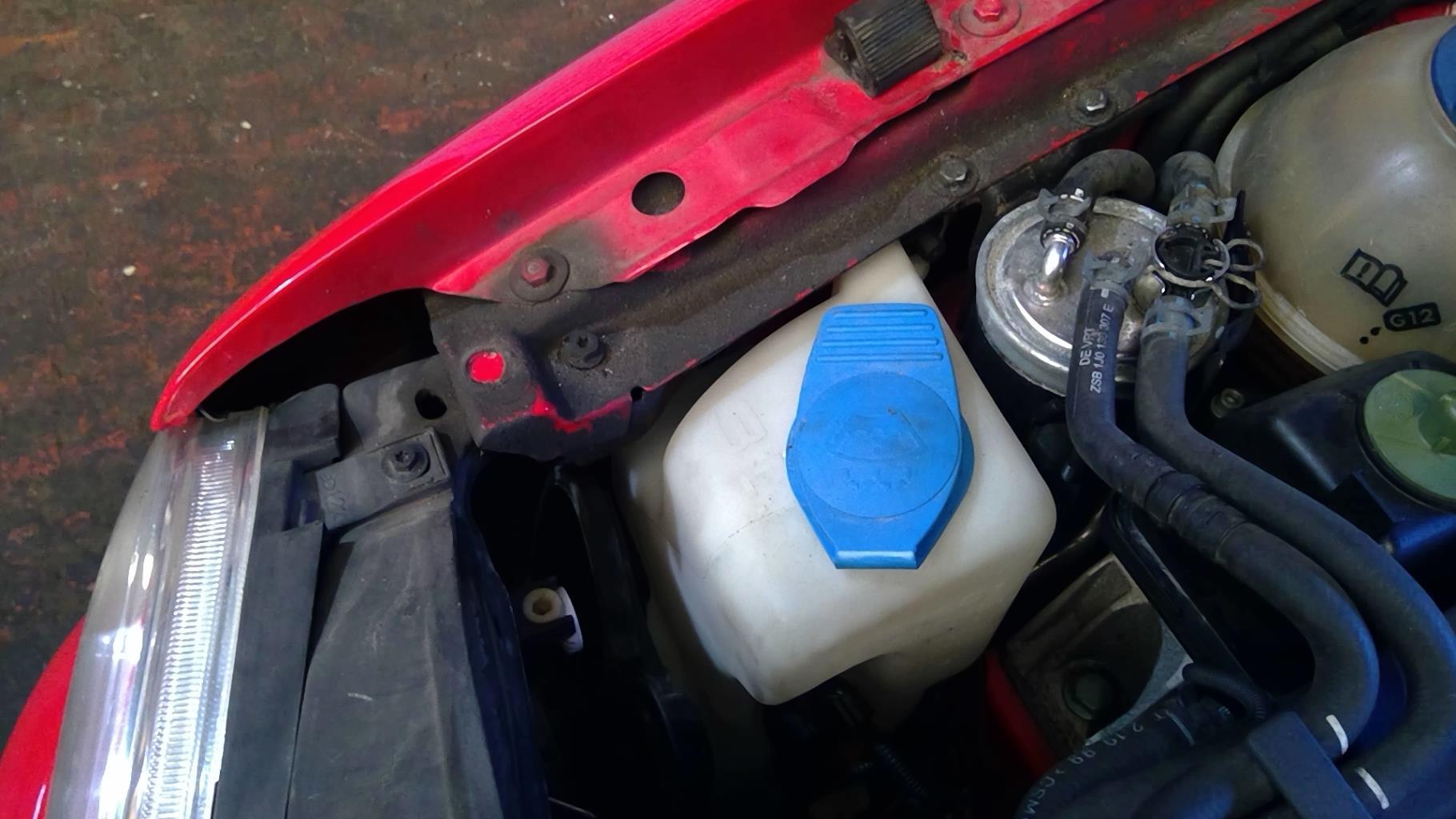 Vase de lave glace VOLKSWAGEN GOLF IV Diesel - 1