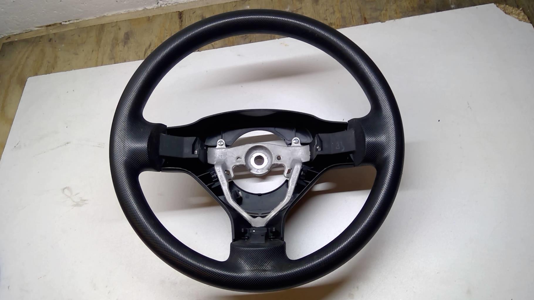 Volant TOYOTA AYGO 1 PHASE 2 Essence - 1