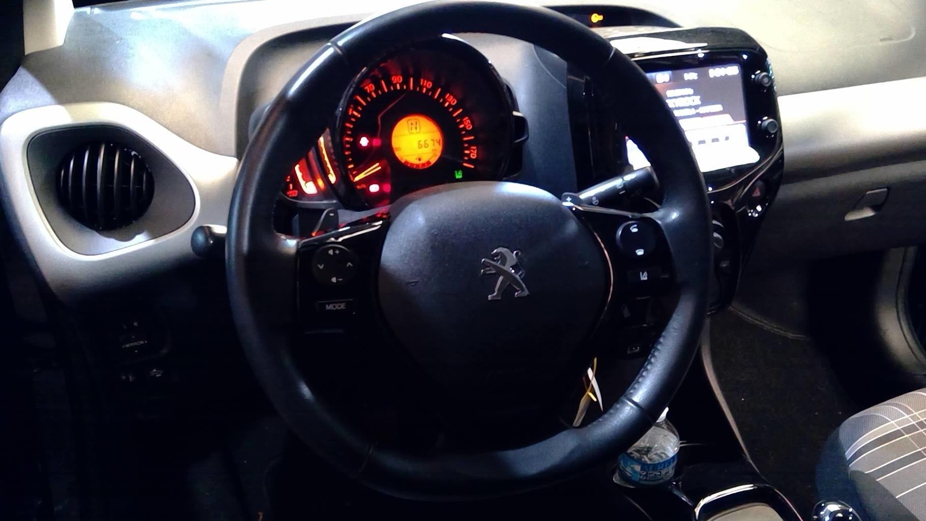 Volant PEUGEOT 108 Essence - 1