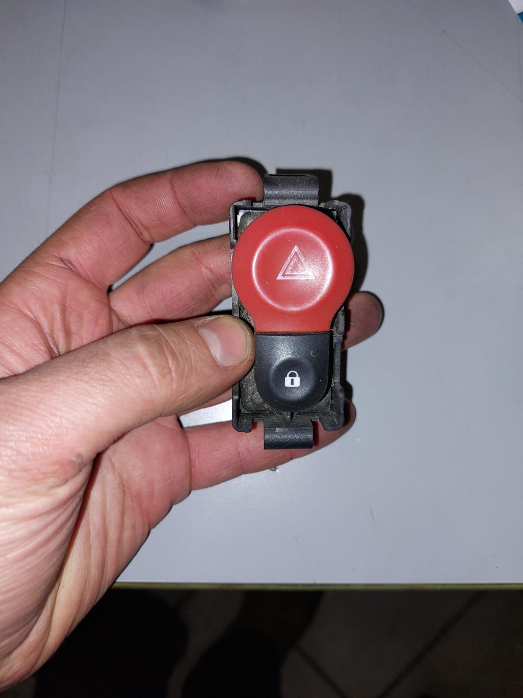 Bouton/Interrupteur RENAULT KANGOO 2 PHASE 1 Diesel - 1