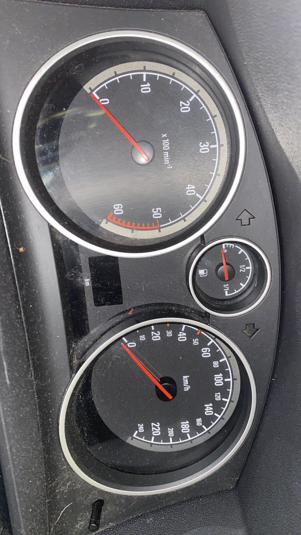 Compteur OPEL ZAFIRA B PHASE 2 Diesel - 1