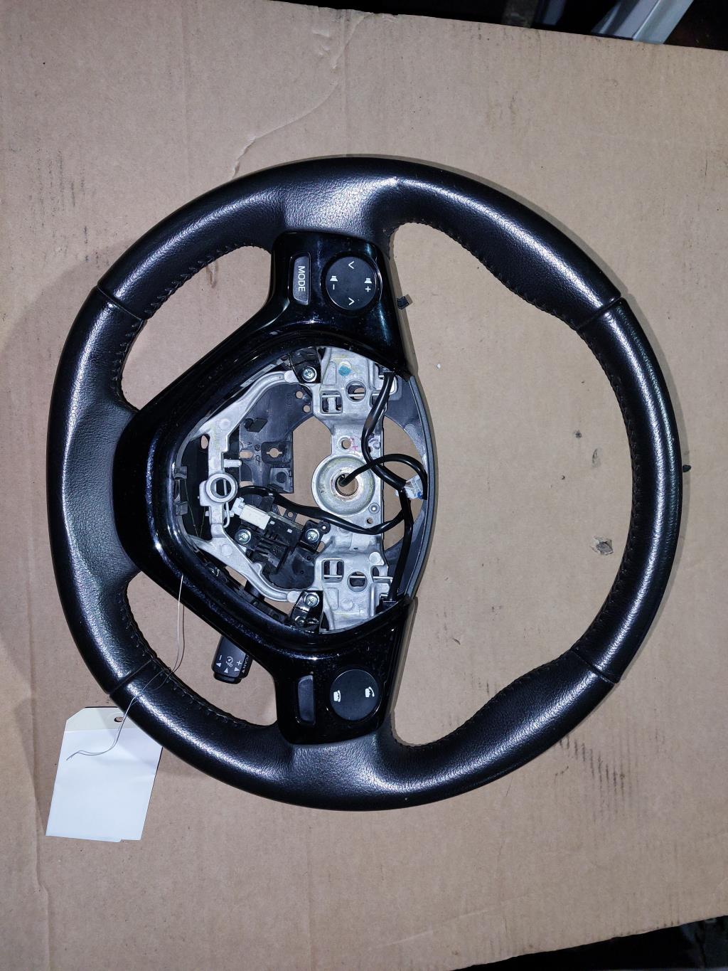 Volant PEUGEOT 108 Essence - 1