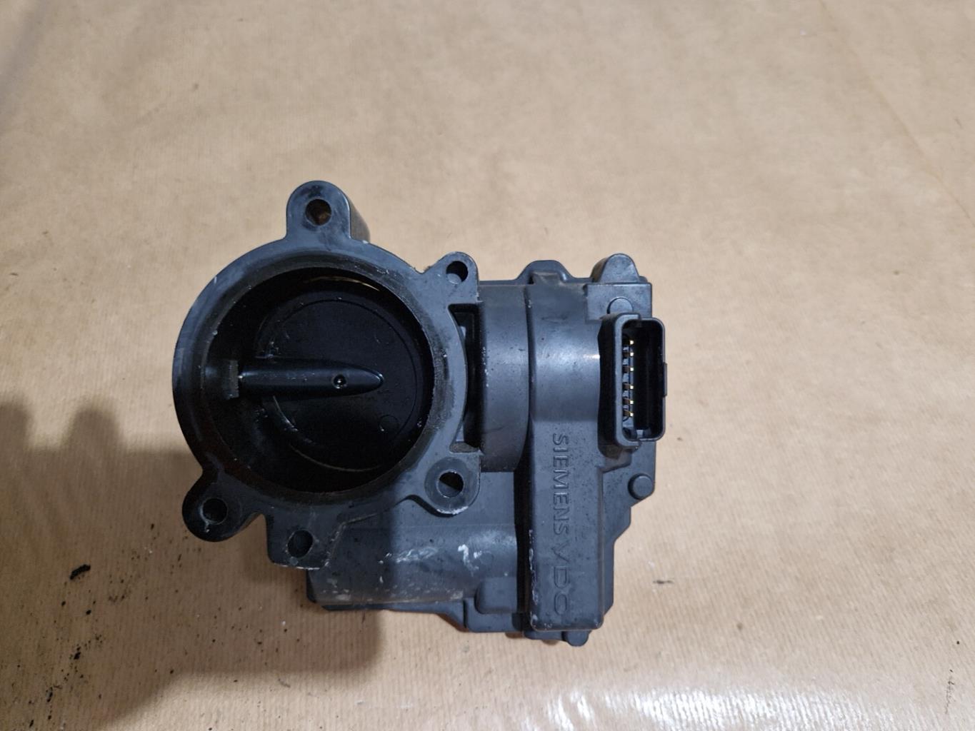 Boitier papillon CITROEN C4 1 PHASE 2 Essence - 1