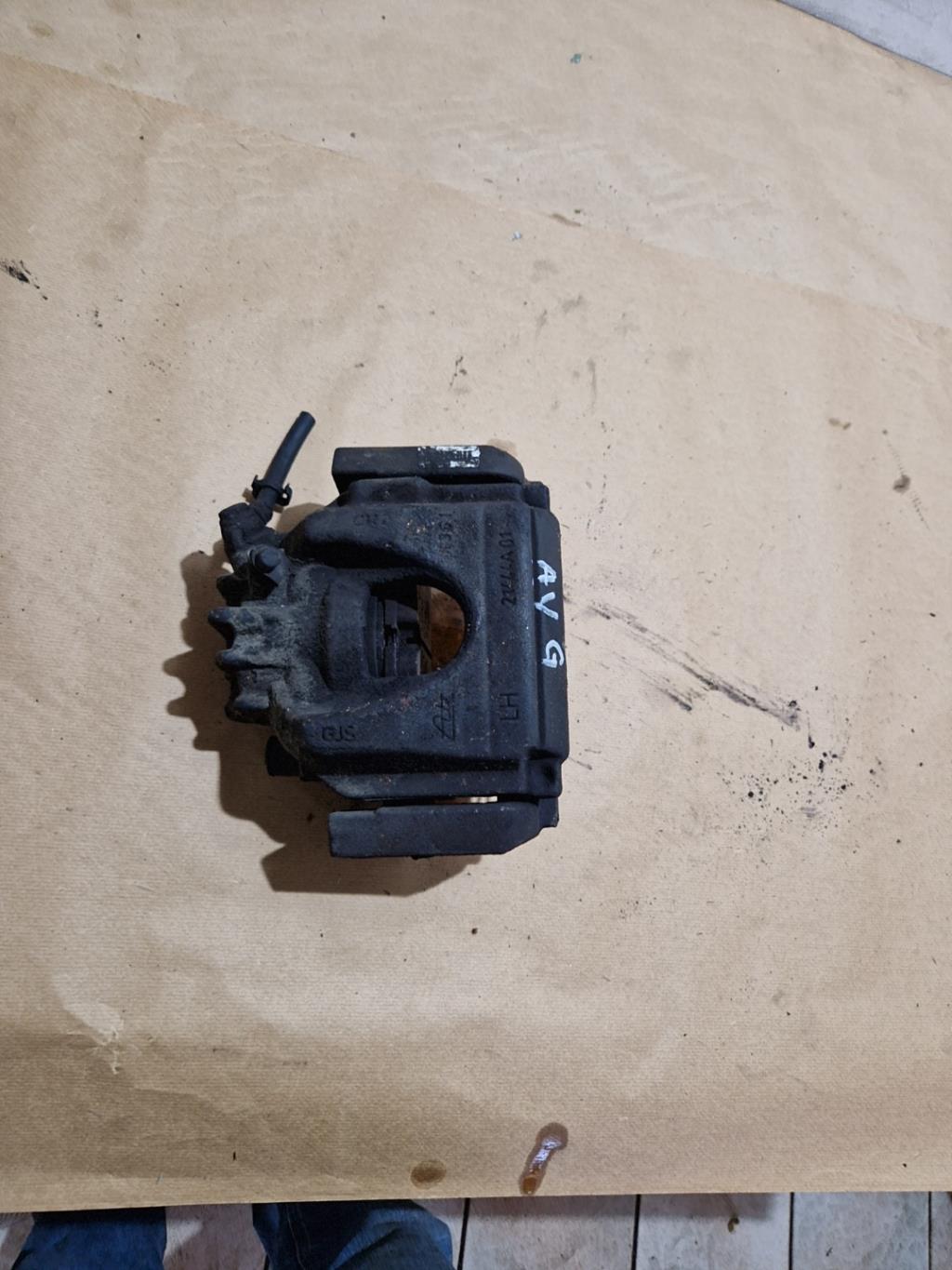 Etrier avant gauche (freinage) CITROEN C5 2 BREAK Diesel - 1