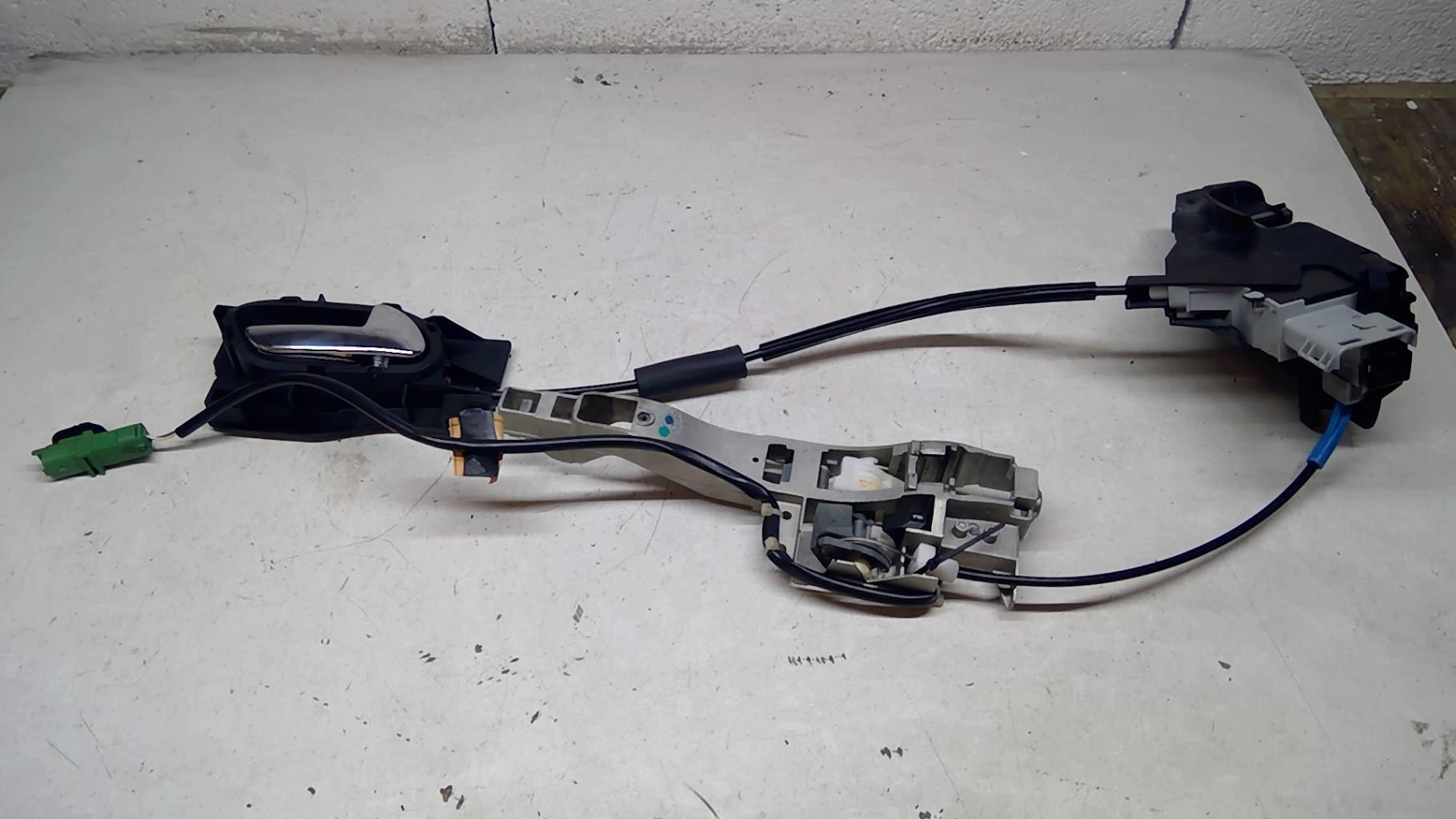 Serrure avant droit CITROEN C6 Diesel - 1