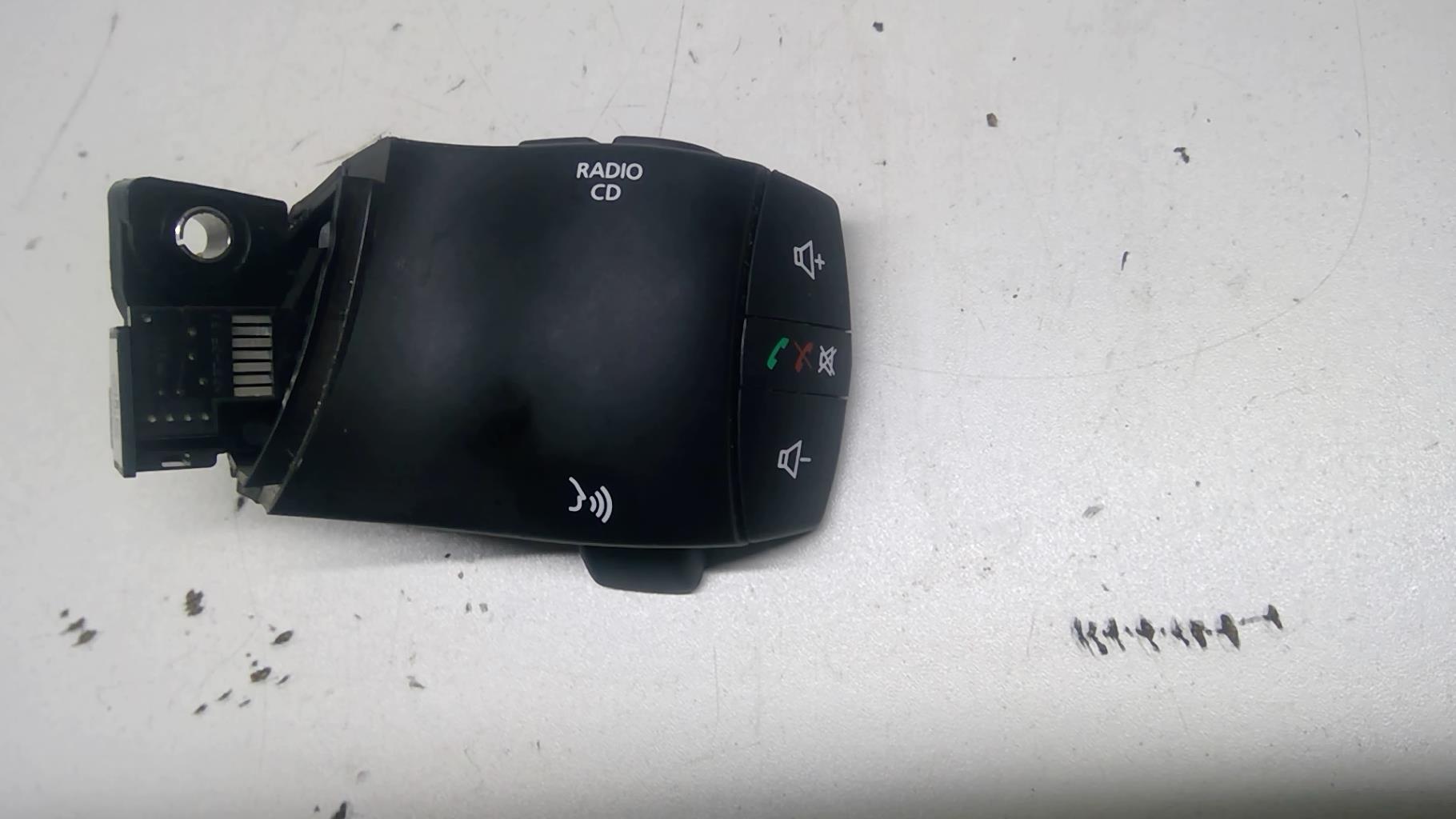 Commande autoradio RENAULT KOLEOS 1 PHASE 1 Diesel - 1