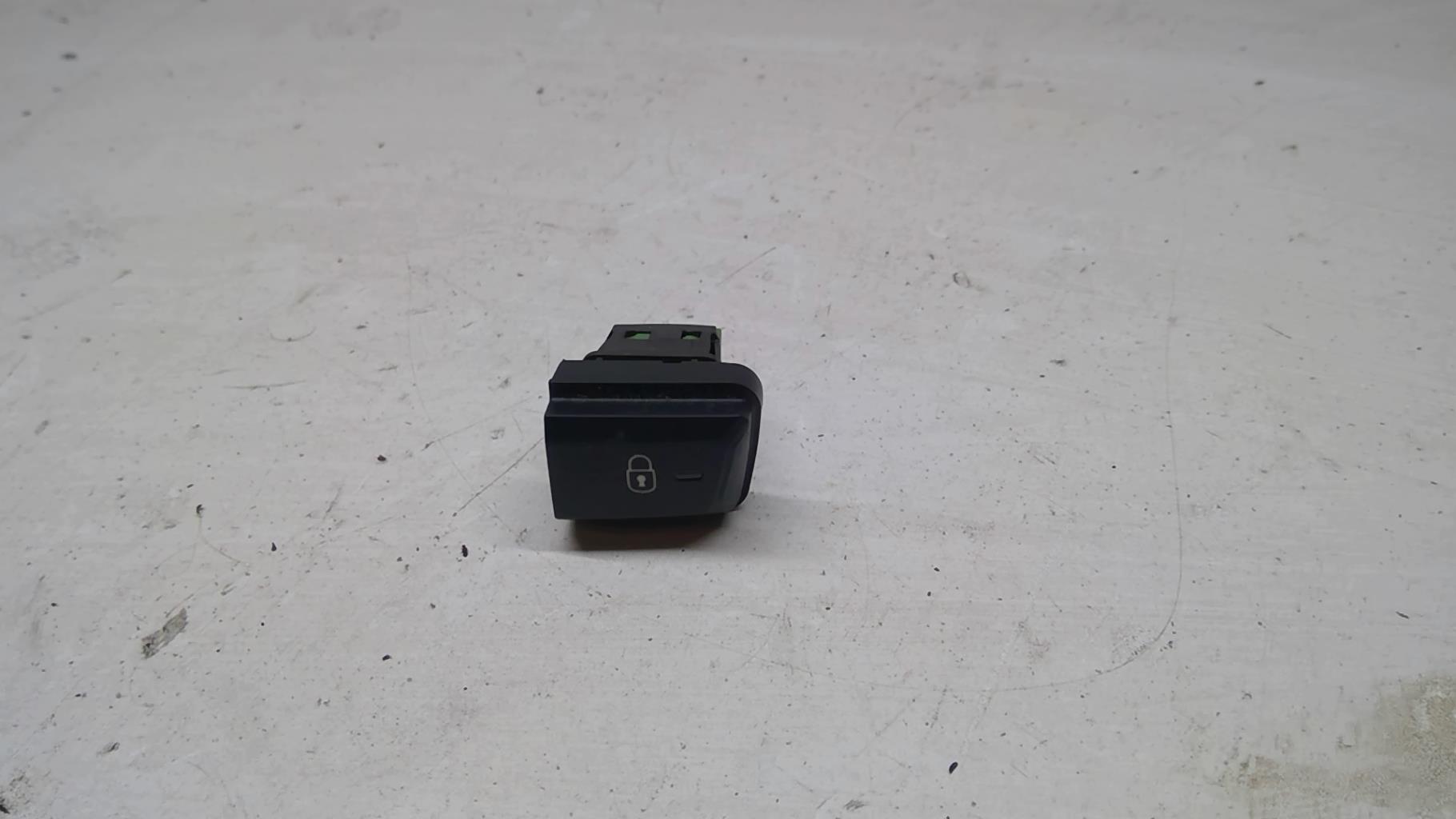 Bouton/Interrupteur PEUGEOT 208 1 PHASE 1 Diesel - 1