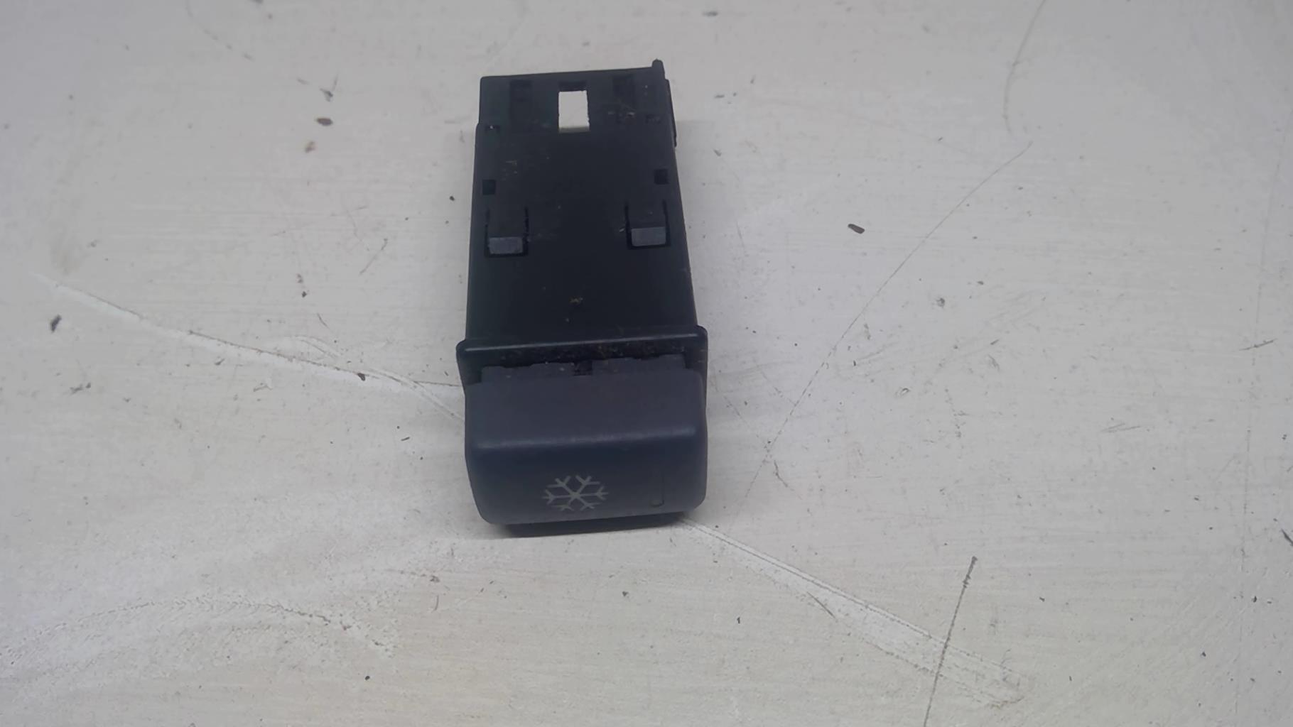 Bouton/Interrupteur LAND ROVER FREELANDER 1 PHASE 2 Diesel - 1