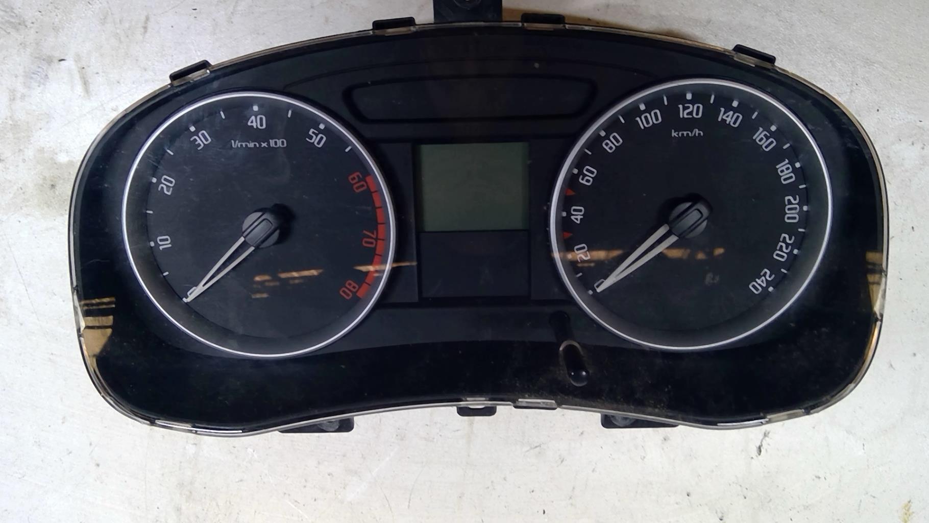 Compteur SKODA ROOMSTER Essence - 1