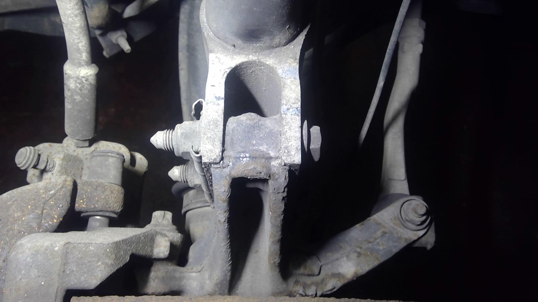 Moyeu avant gauche CITROEN C4 2 PHASE 1 Diesel - 1
