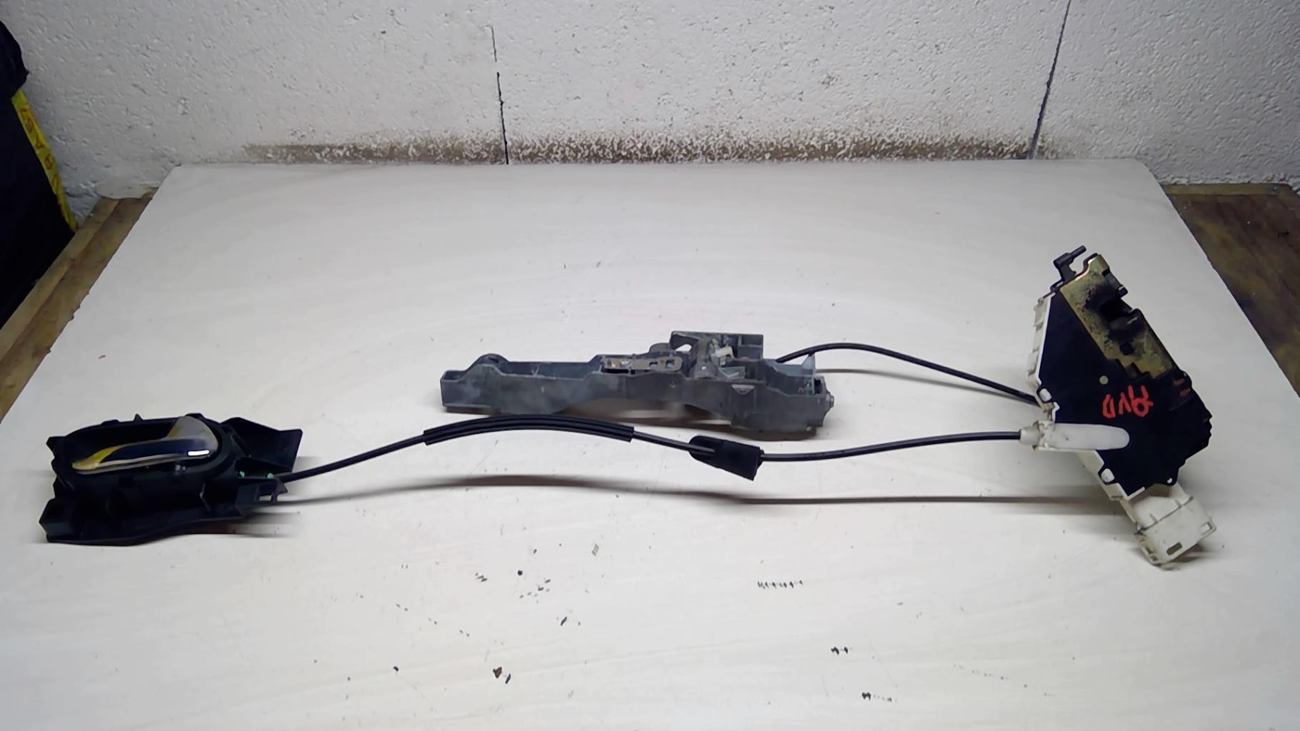 Serrure avant droit CITROEN C4 1 PHASE 1 Essence - 1