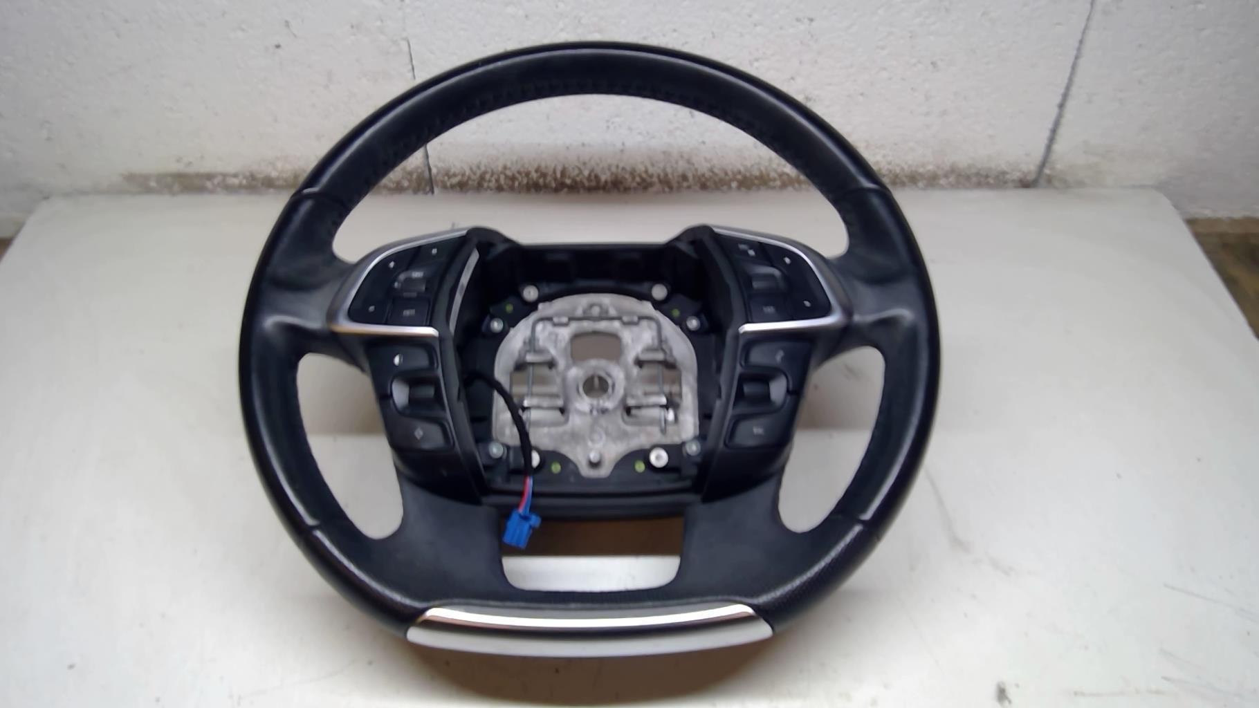 Volant CITROEN C4 2 PHASE 1 Diesel - 1