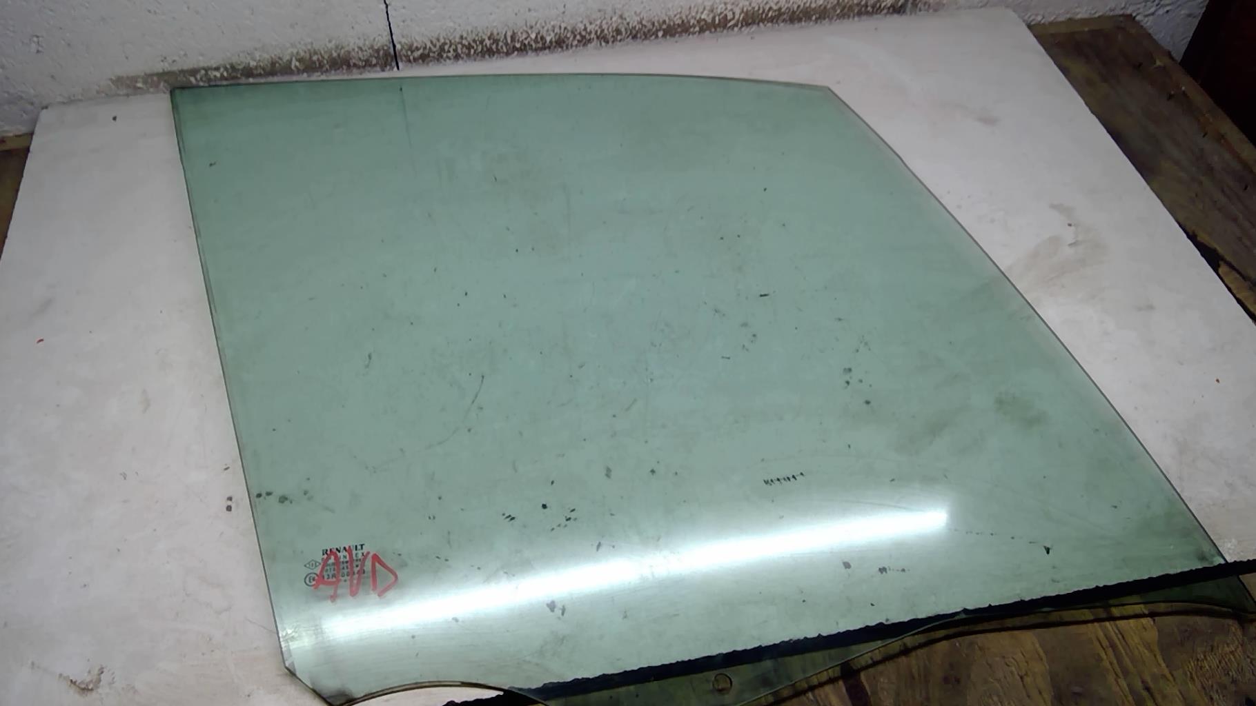 Vitre avant droit RENAULT SCENIC 2 PHASE 2 Diesel - 1