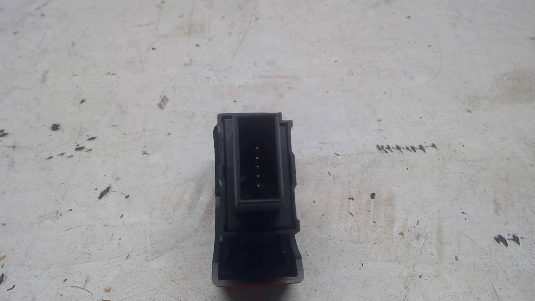 Bouton de warning OPEL CORSA C PHASE 2 Diesel - 1