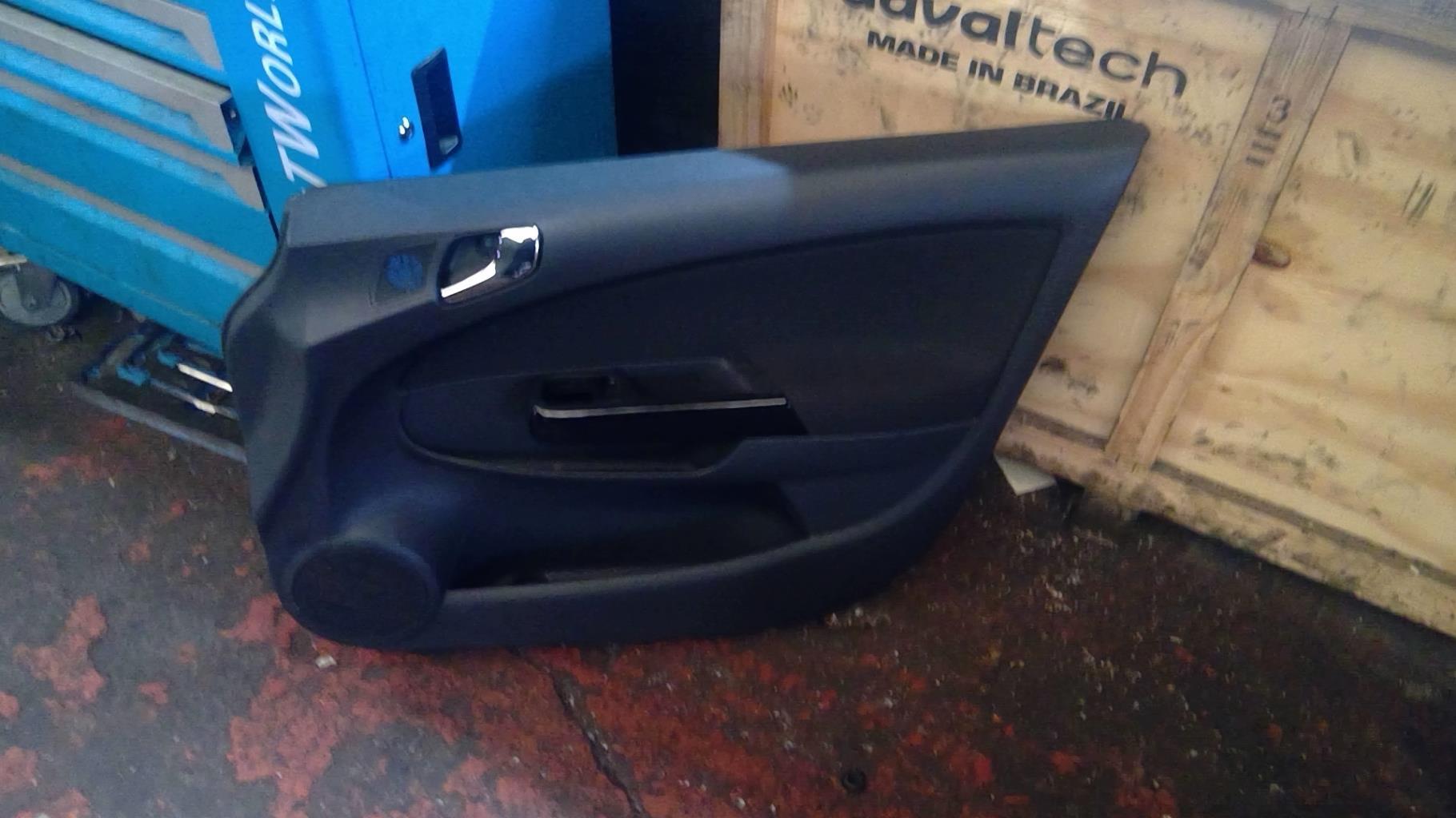 Panneau de porte avant droit OPEL CORSA D PHASE 1  - 1