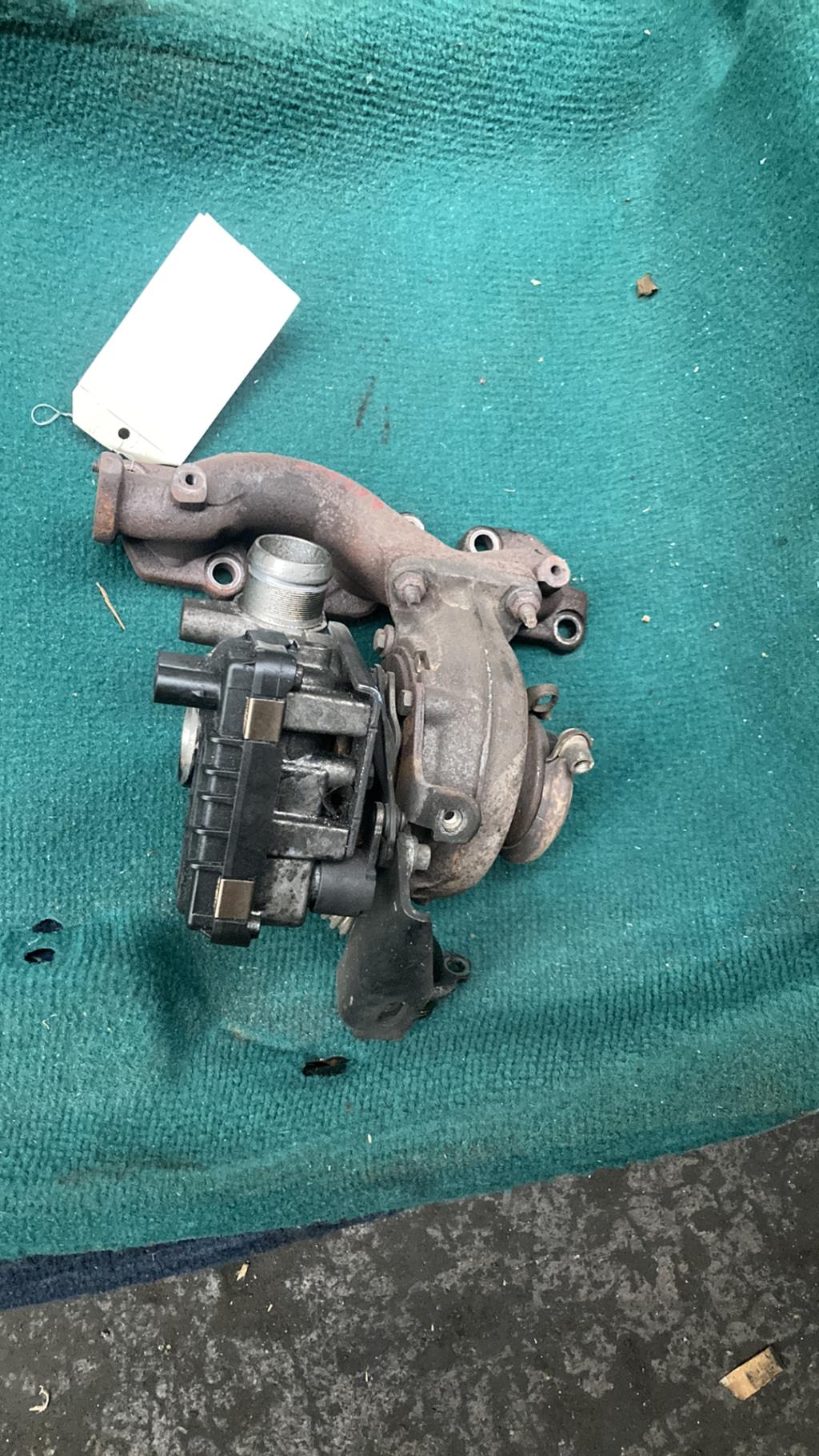 Turbo PEUGEOT 407  - 1