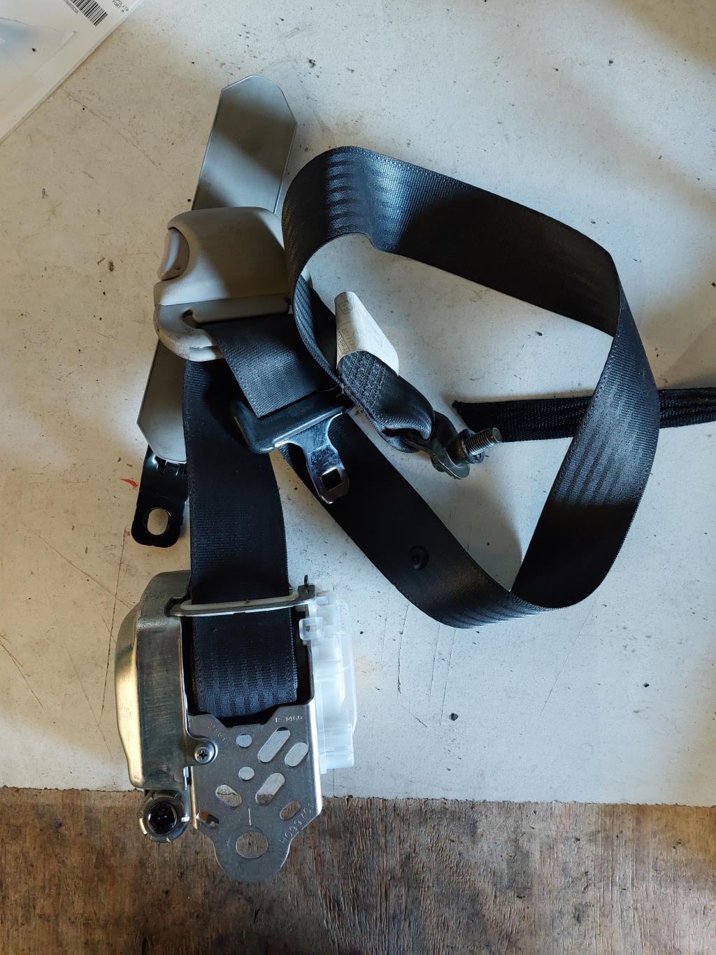 Ceinture avant droit SUZUKI SWIFT 3 Diesel - 1