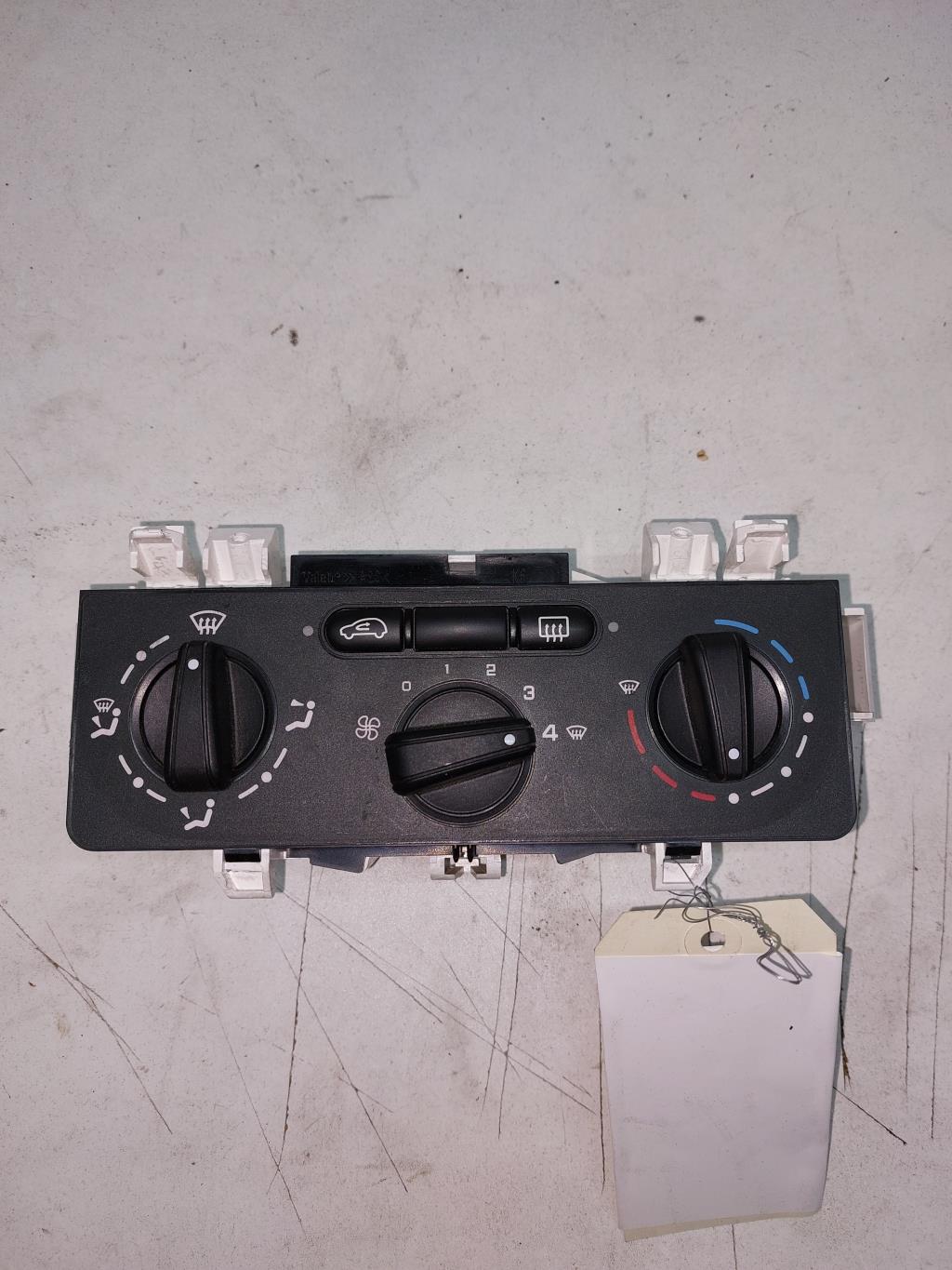 Commande chauffage CITROEN C2 PHASE 1 Diesel - 1