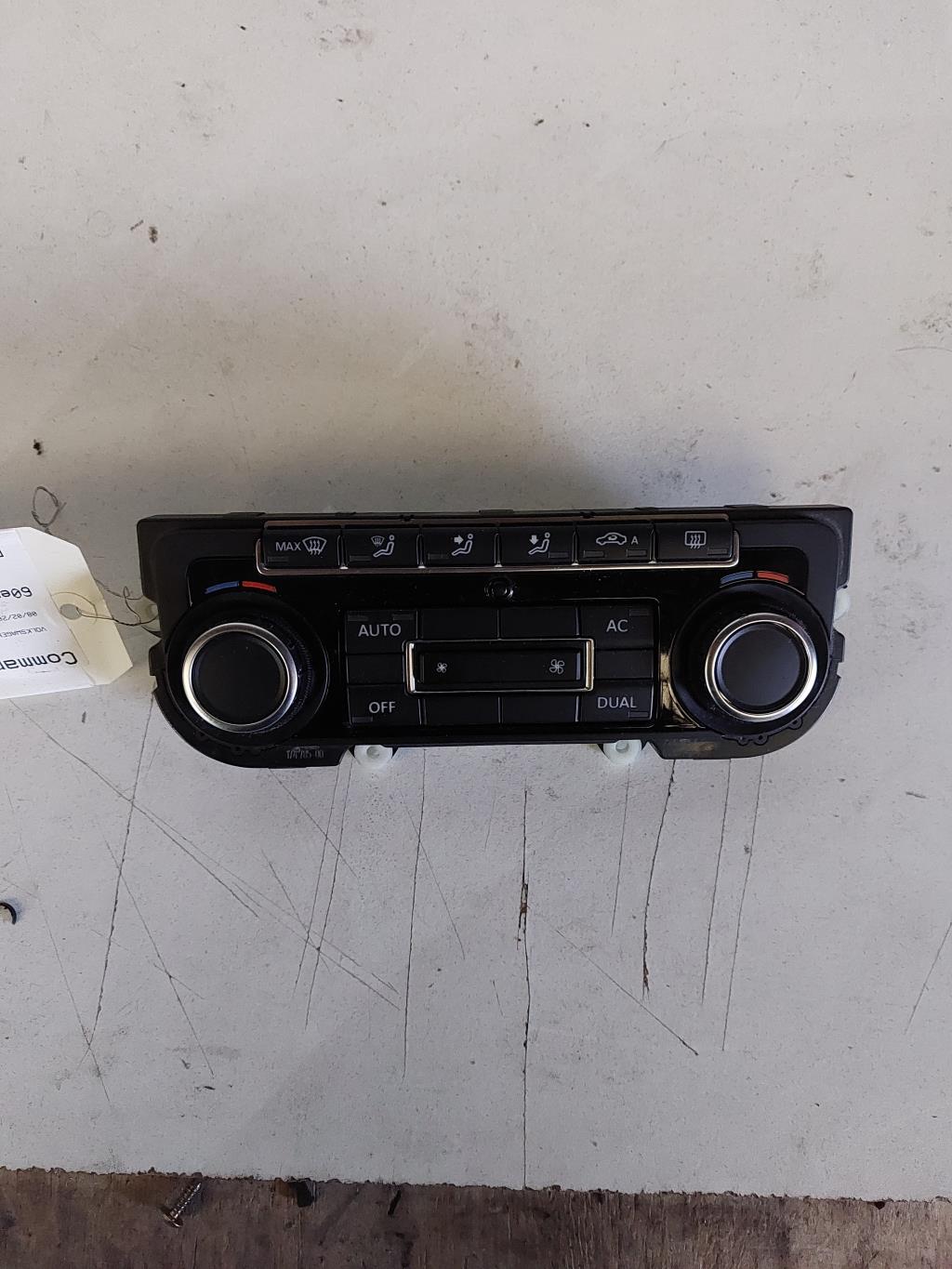 Commande chauffage VOLKSWAGEN GOLF 6 Diesel - 1