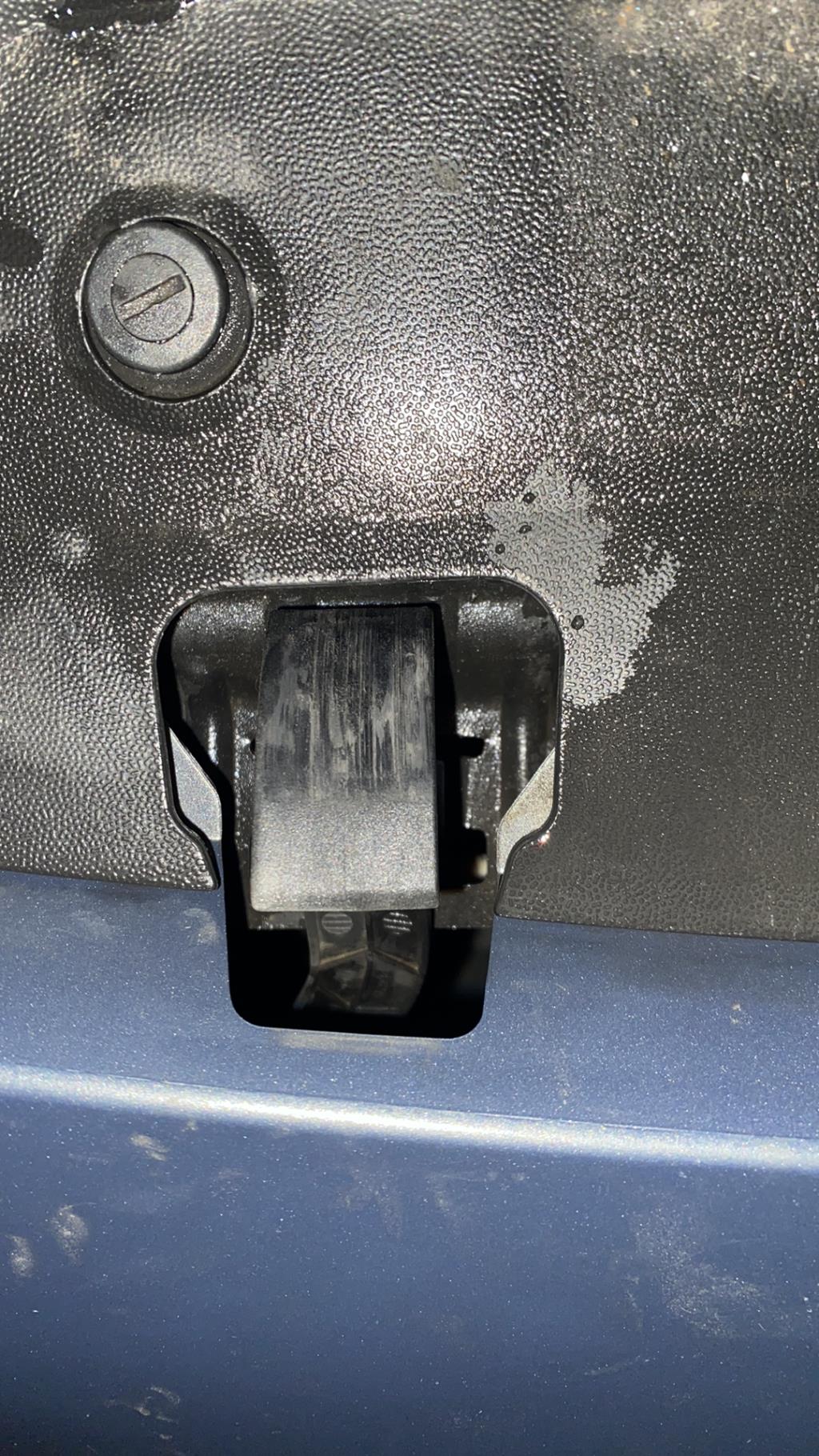 Serrure de capot RENAULT MEGANE 2 PHASE 2 Diesel - 1