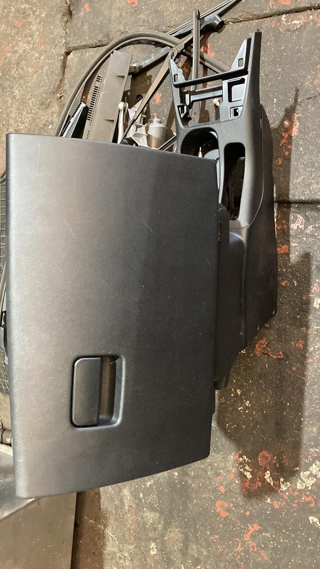 Boite a gants MITSUBISHI ASX PHASE 1 Diesel - 1