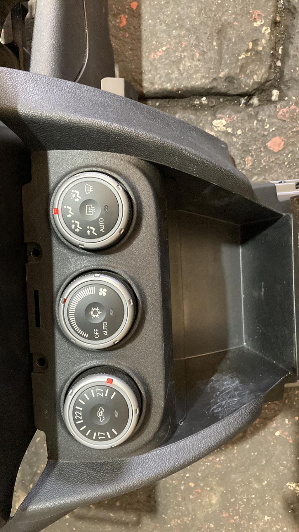 Commande chauffage MITSUBISHI ASX PHASE 1 Diesel - 1