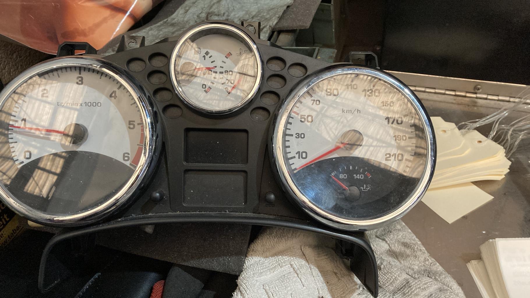 Compteur PEUGEOT 207 PHASE 1 Diesel - 1
