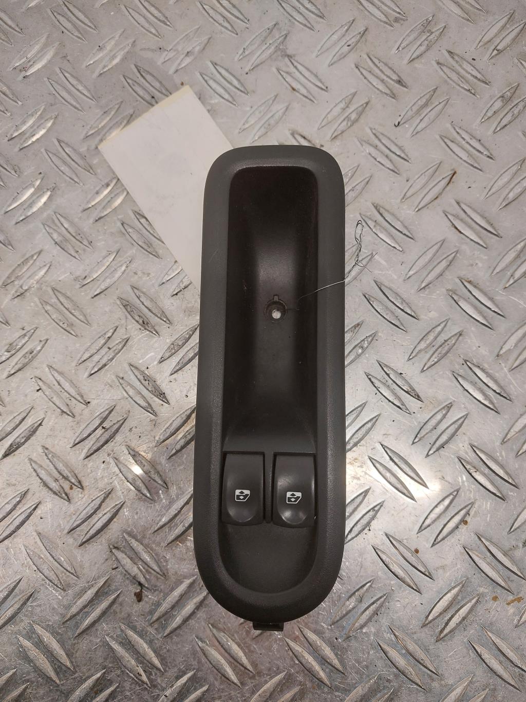 Interrupteur de leve vitre RENAULT CLIO 3  - 1