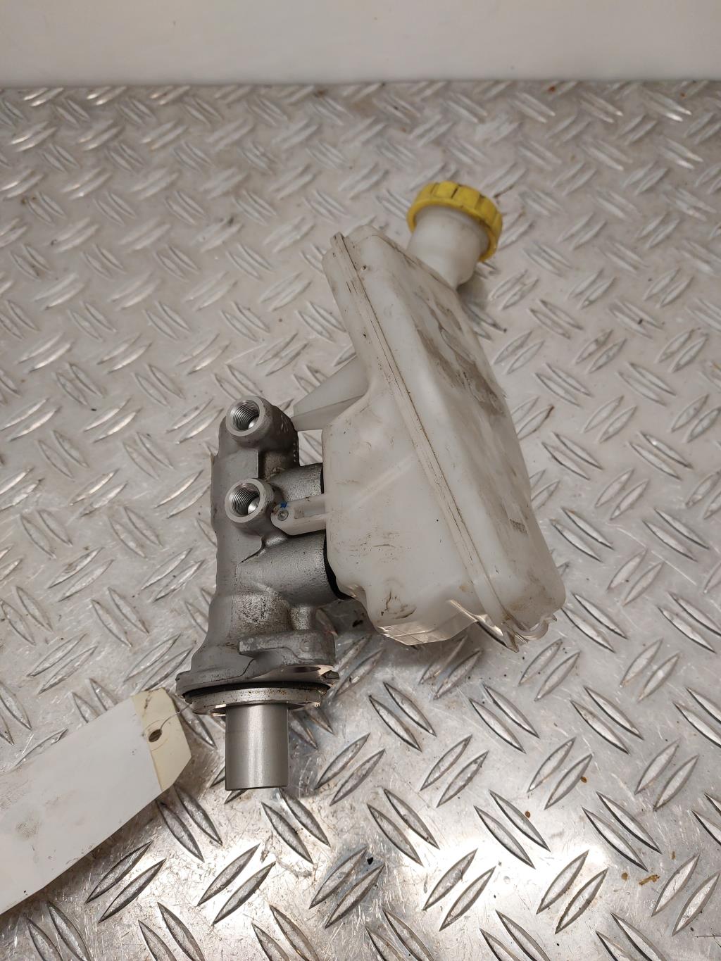 Maitre cylindre (freinage) CITROEN C4 CACTUS Diesel - 1