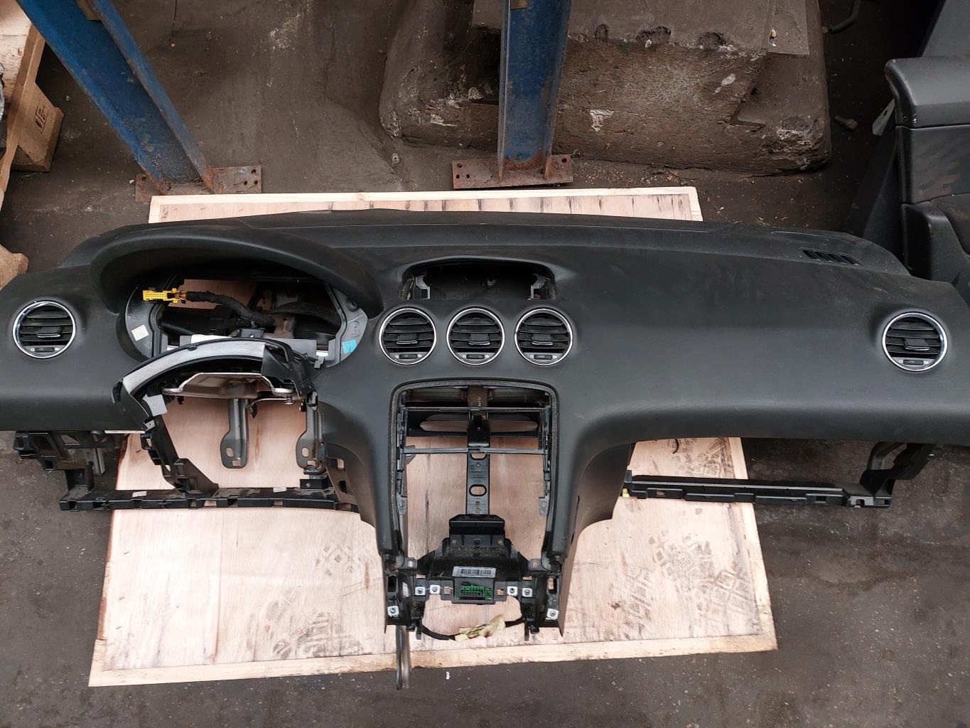 Planche de bord complete PEUGEOT 308 1 PHASE 1 Diesel - 1