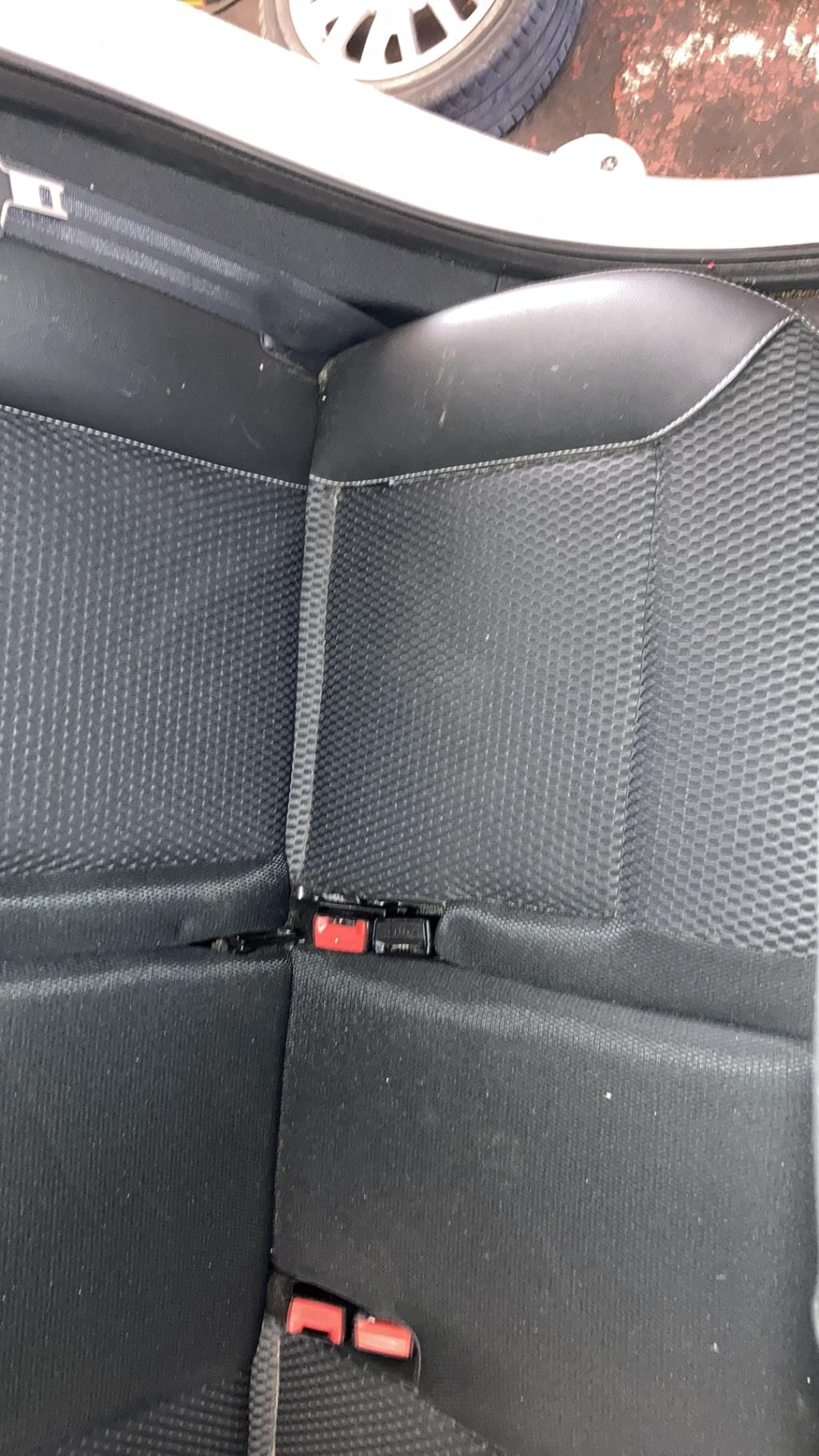 Banquette arriere RENAULT CLIO 3 PHASE 2 BREAK Diesel - 1